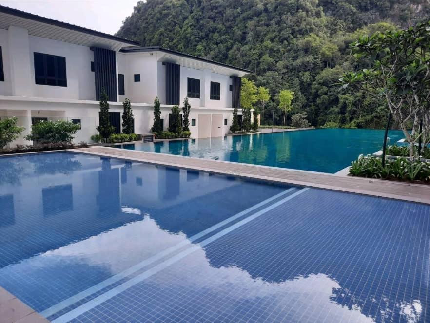 Hotspring 2 Room 1512 Suite Sunway Onsen With Theme Park View 4 Pax Тамбун Экстерьер фото